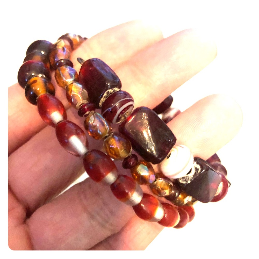 Beaded slinky coil bracelet